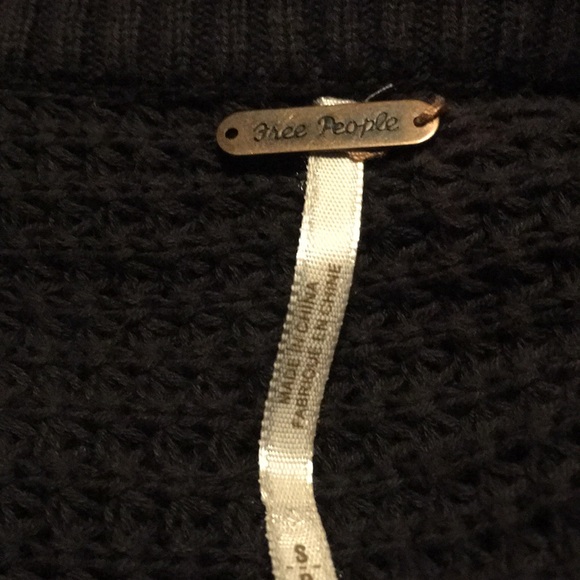 Free People Moonshine cold shoulder, waffle L/S - Picture 8 of 8